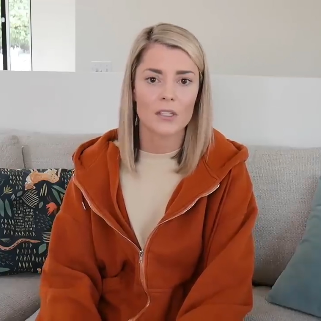 YouTuber Grace Helbig Diagnosed With Breast Cancer YouTuber Grace Helbig Diagnosed With Breast Cancer